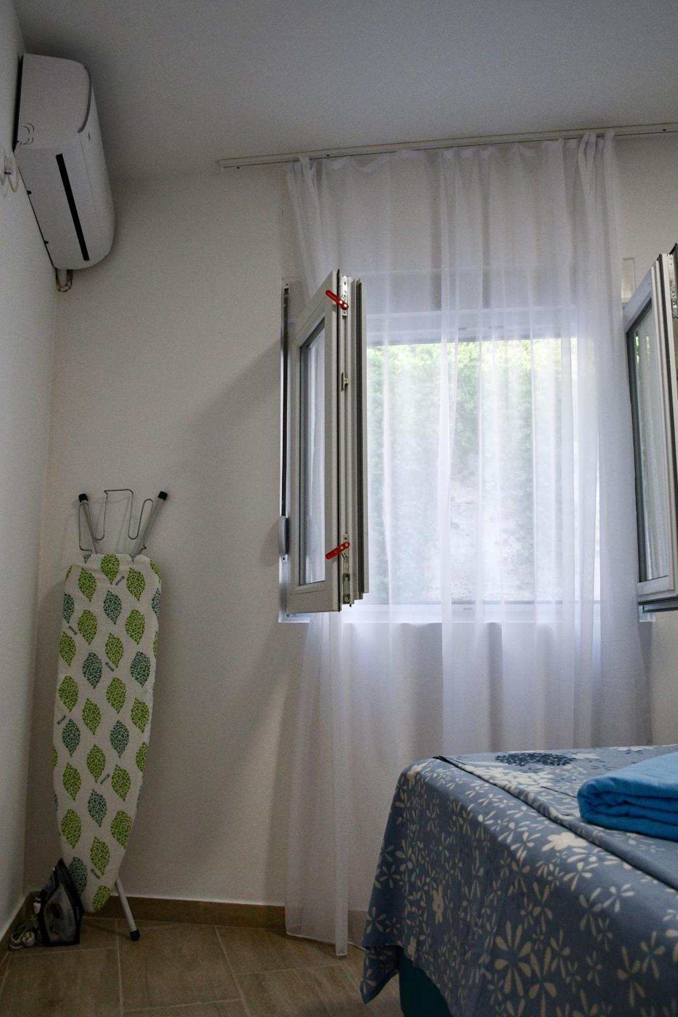 Raj Apartment โกตอร์ ภายนอก รูปภาพ