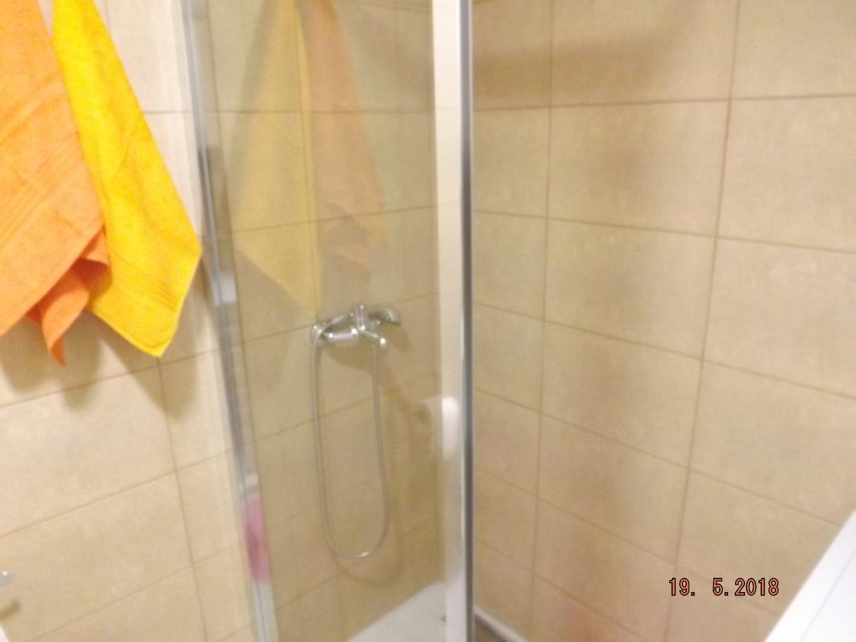 Raj Apartment โกตอร์ ภายนอก รูปภาพ